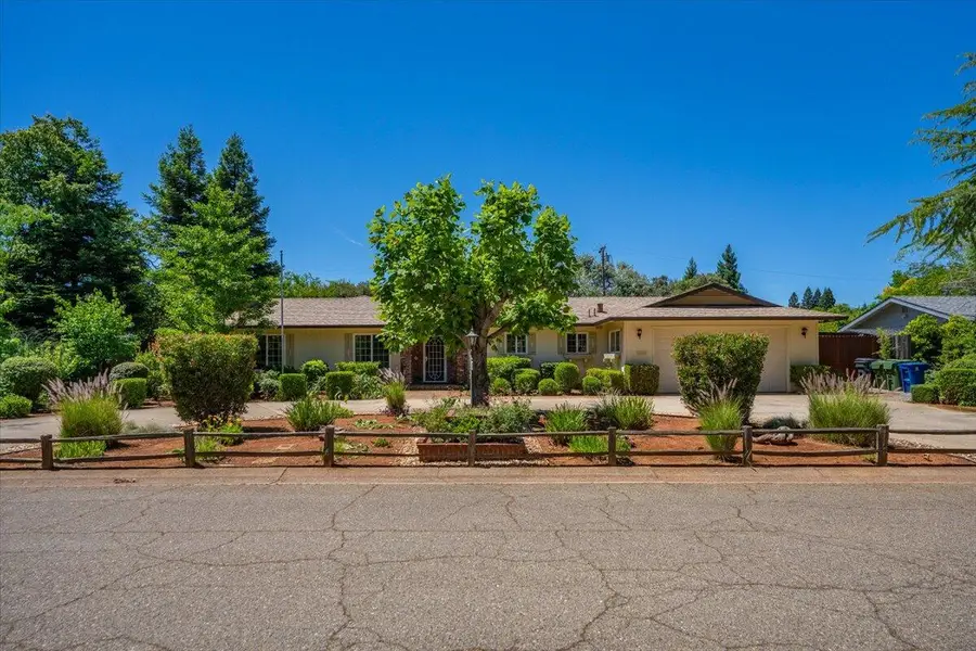 870 Redbud Drive, Redding, CA 96001 - #2
