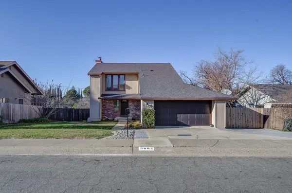 3882 Fujiyama Way, Redding, CA 96001