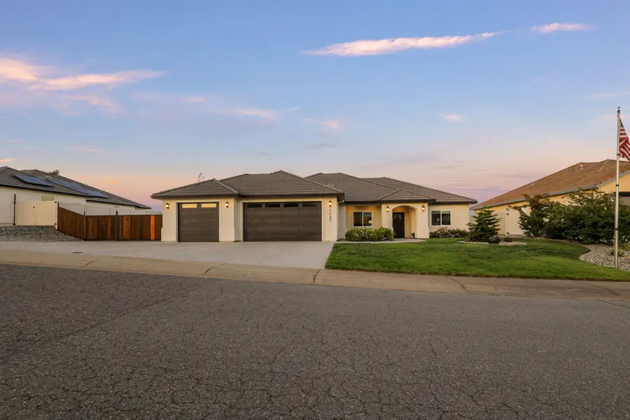 1187 Coggins Street, Redding, CA 96003 - #2