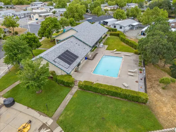 977 Tuberose Trail, Redding, CA 96003