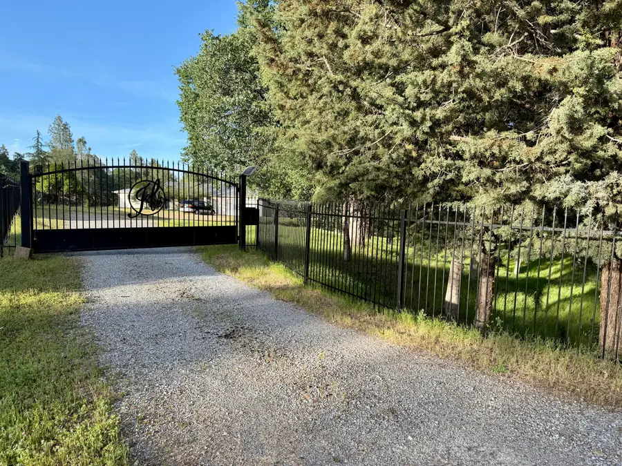 17228 China Gulch Drive, Anderson, CA 96007 - #3
