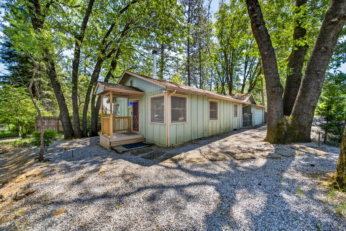 18185 Black Boulevard, Lakehead, CA 96051 - #1