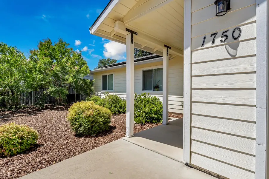 1750 Diamond Street, Anderson, CA 96007 - #2