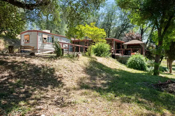 17711 Fuzzy Lane, Anderson, CA 96007
