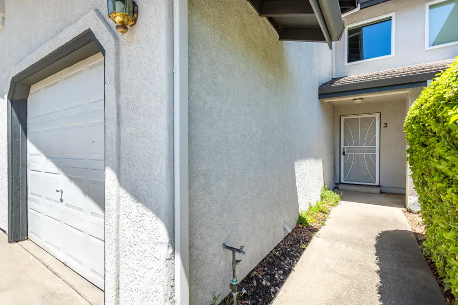1088 Burton Drive, Redding, CA 96003 - Image #2