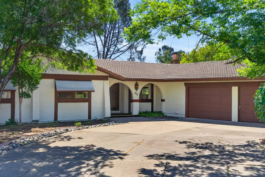 861 Dawson Court, Redding, CA 96003 - #2