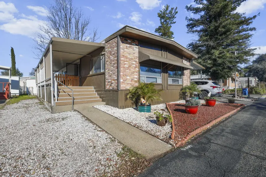 1221 E Cypress Avenue, Redding, CA 96002 - Image #2