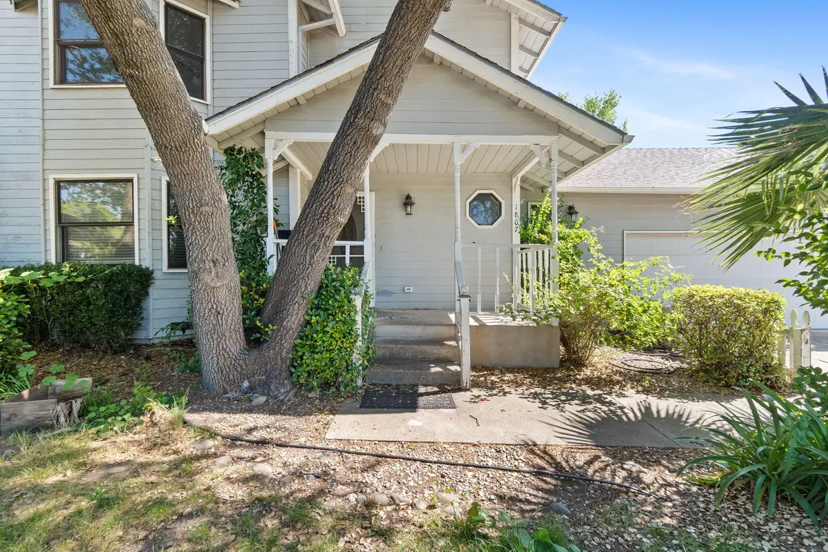 1807 Forest Glen Court, Redding, CA 96002 - #1