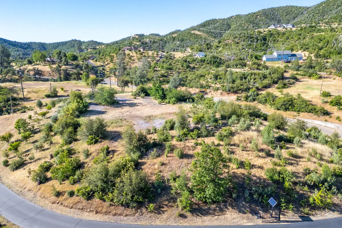 9889 Swasey Drive, Redding, CA 96001 - #1