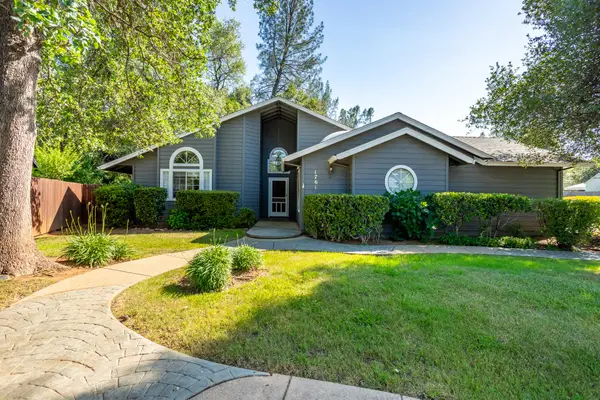 1761 Edgewood Drive, Redding, CA 96003