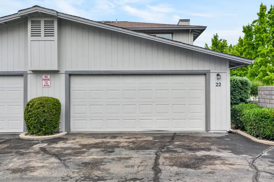 200 Ridgetop Drive #APT 22, Redding, CA 96003 - #2