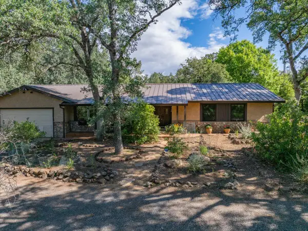 21880 Oak Meadow Road, Palo Cedro, CA 96073