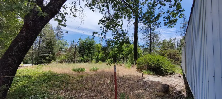 18150 Slate Street, Lakehead, CA 96051 - Image #2