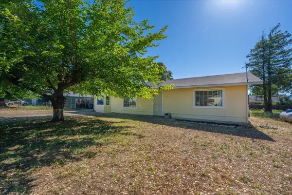 12900 Arbor Lane, Red Bluff, CA 96080