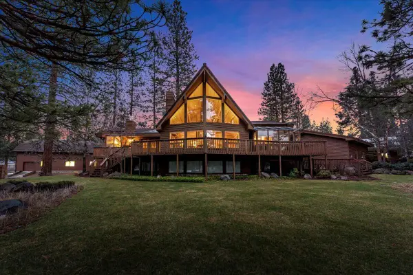 17325 Nicklaus Court, Weed, CA 96094