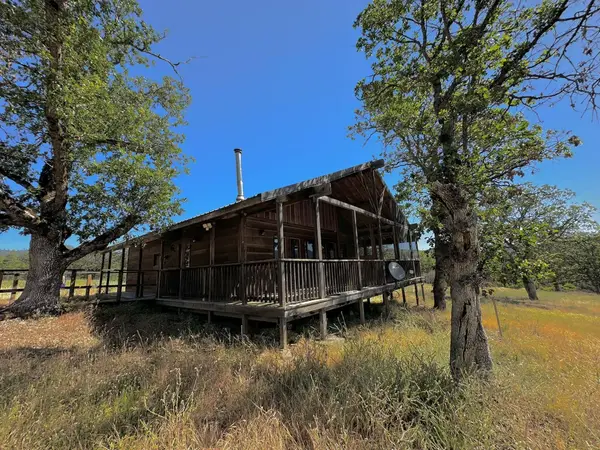 880 S Meadow Lane, Hayfork, CA 96041
