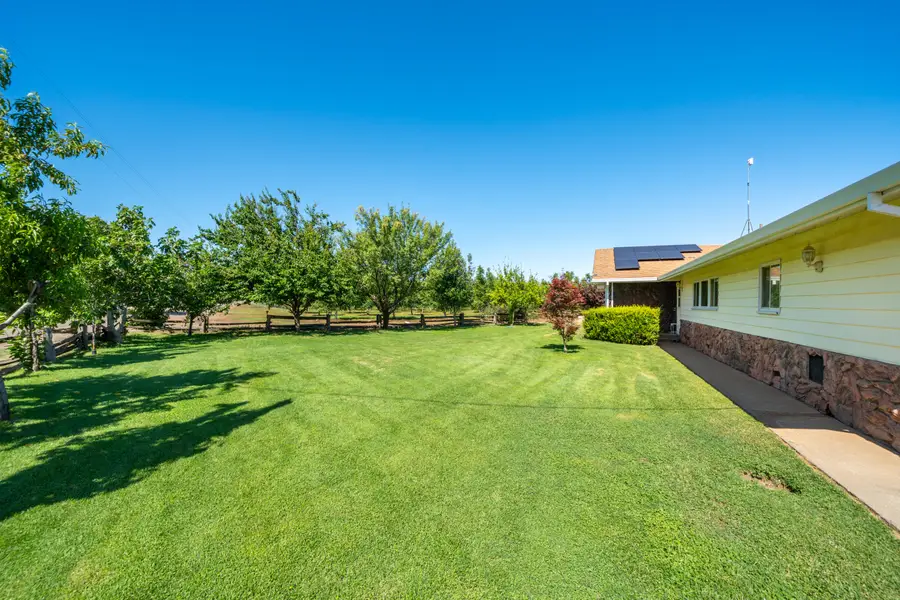 24140 Bray Avenue, Red Bluff, CA 96080 - #3