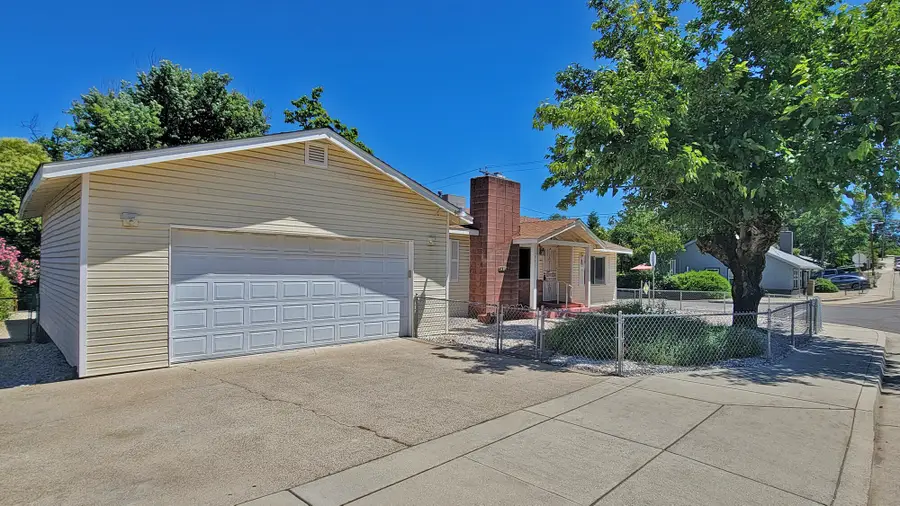 1841 Montana Avenue, Shasta Lake, CA 96019 - #2
