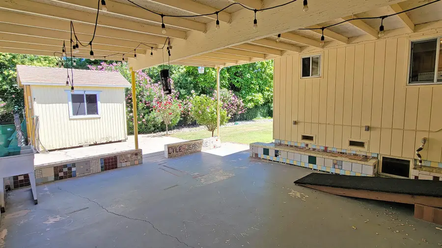 1841 Montana Avenue, Shasta Lake, CA 96019 - #3
