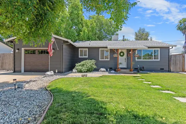 2109 Galaxy Way, Redding, CA 96002