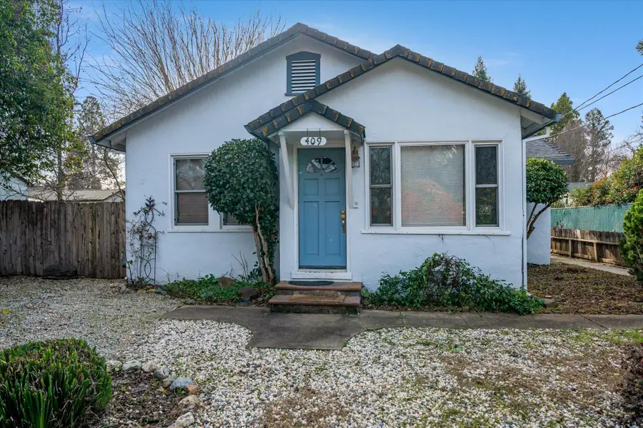 409 Smile Place, Redding, CA 96001 - Image #2