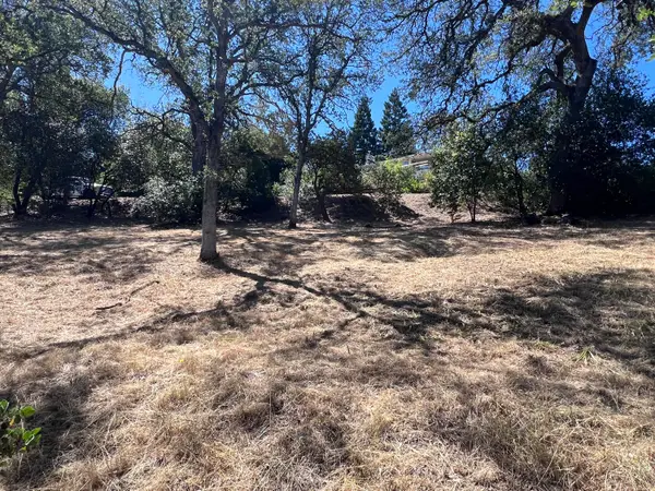866 Pioneer Drive, Redding, CA 96001
