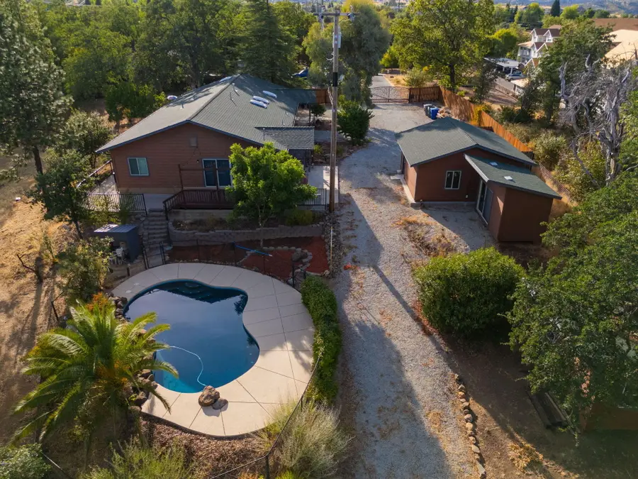 3821 Pebble Drive, Redding, CA 96001 - #3
