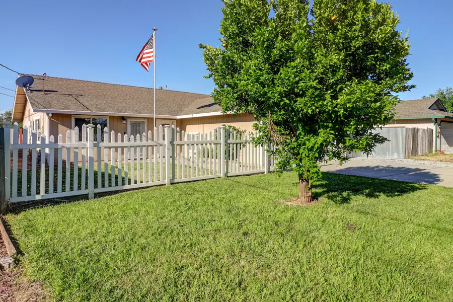 4143 Saint Patricks Avenue, Redding, CA 96003 - #3