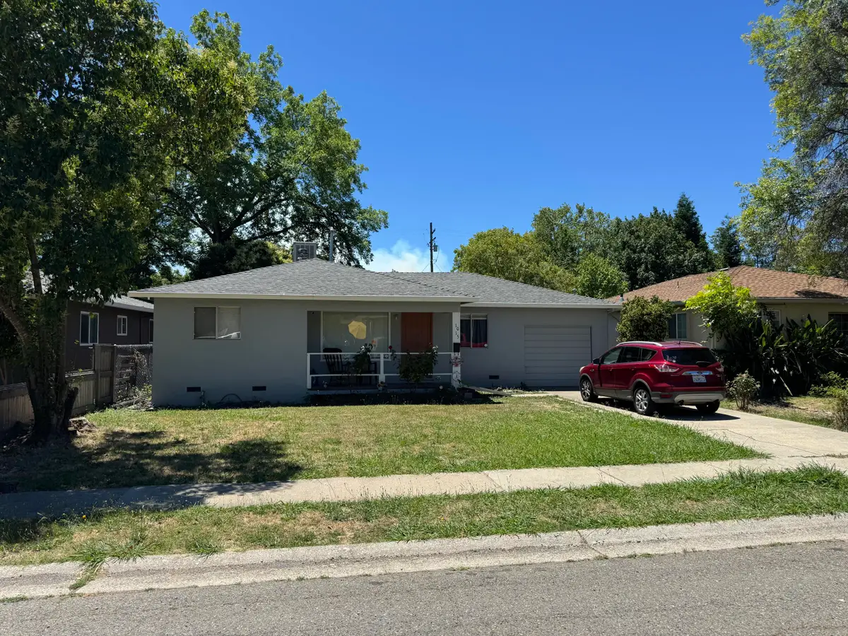 1015 Gold Street, Redding, CA 96001 - #1
