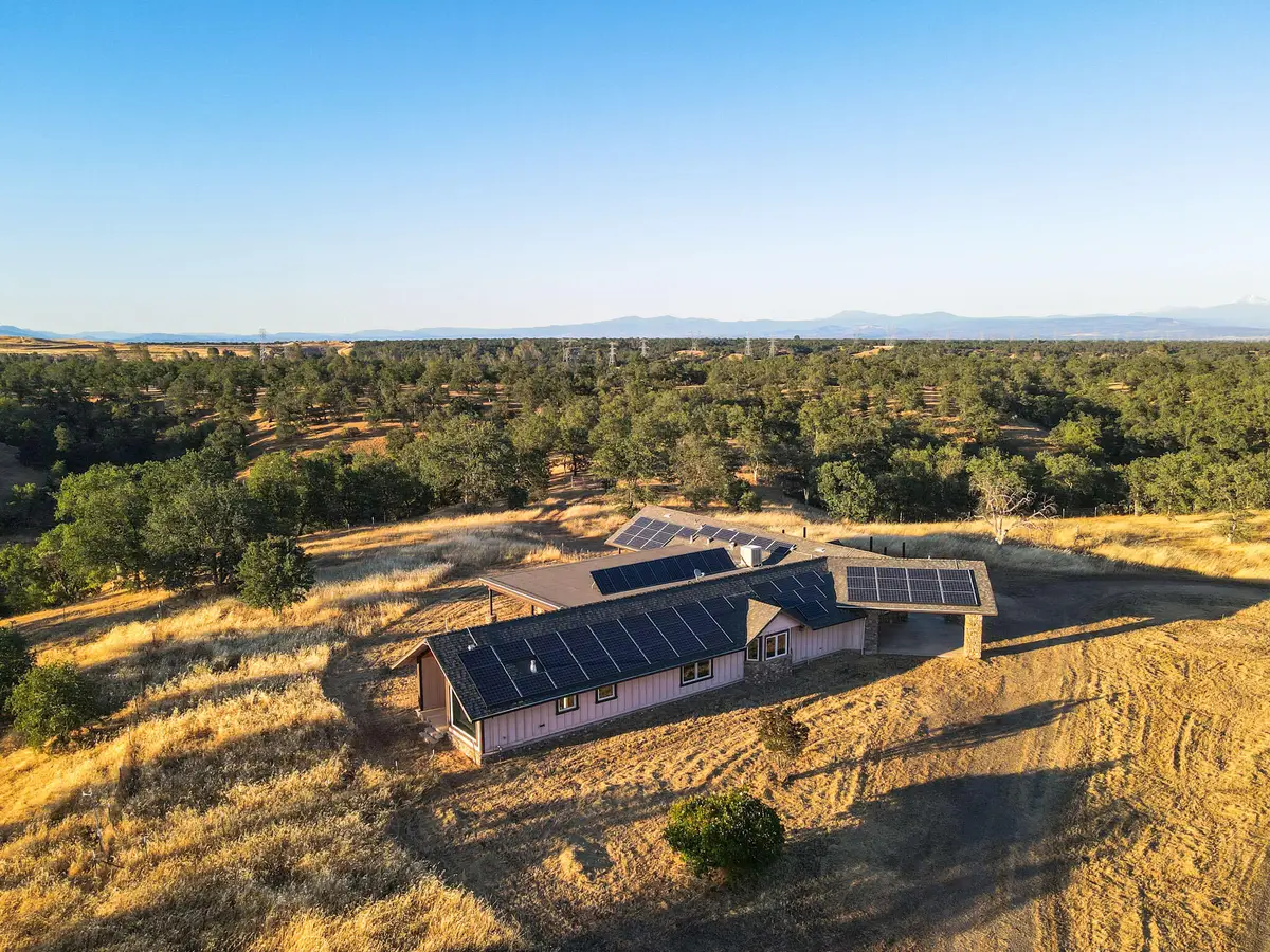 18490 Gas Point Road, Cottonwood, CA 96022 - #1