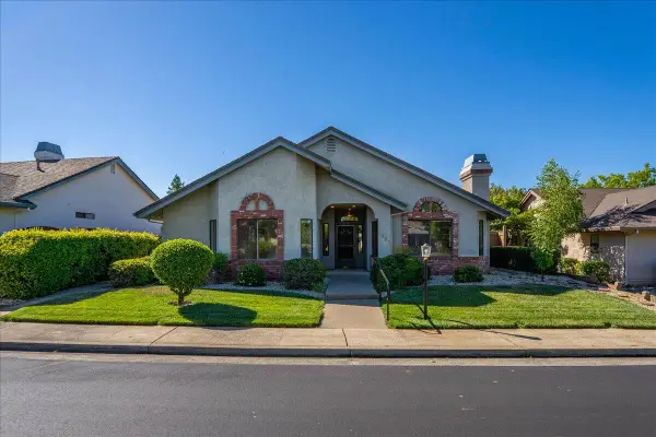 1927 Vineyard Trail, Redding, CA 96003