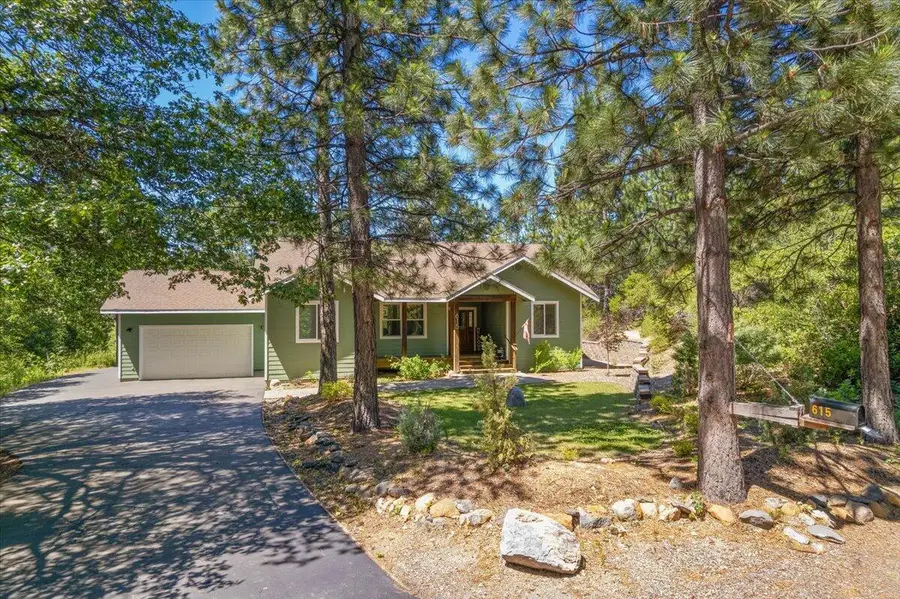 615 Big Canyon Drive, Mount Shasta, CA 96067 - #3