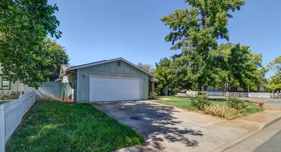 3512 Capricorn Way, Redding, CA 96002 - #2
