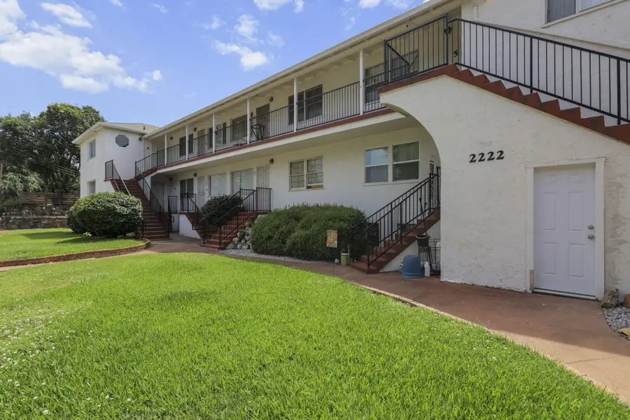 2222 California, Redding, CA 96001 - #2