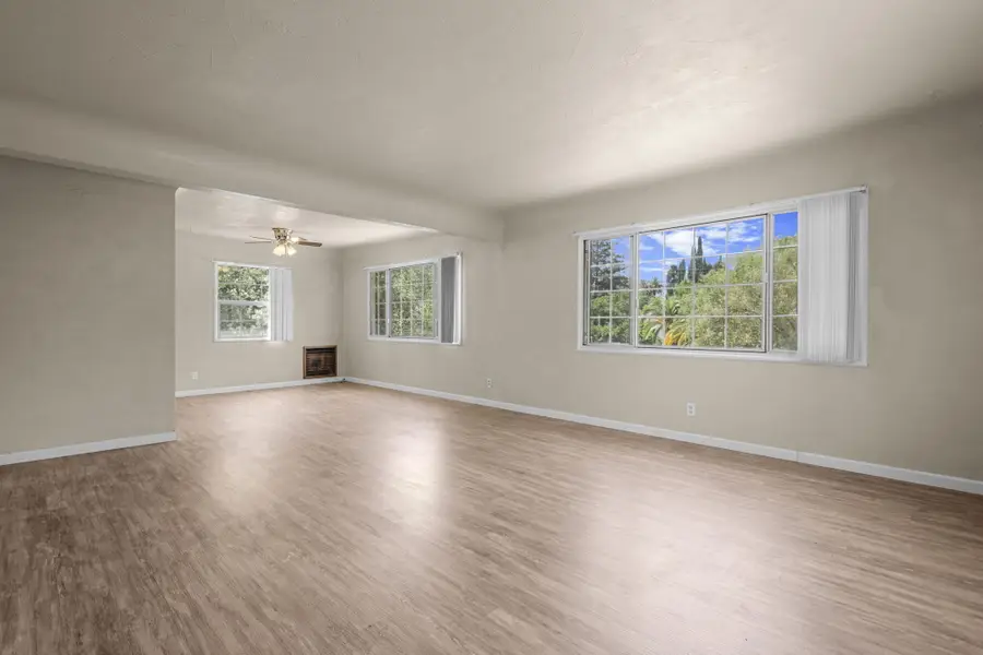 2222 California, Redding, CA 96001 - #3