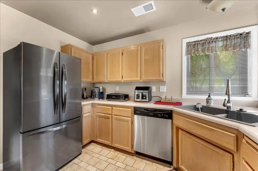 2048 Lazare Path, Redding, CA 96001 - #3