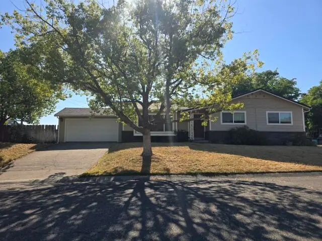 2045 Washington Avenue, Red Bluff, CA 96080 - #1