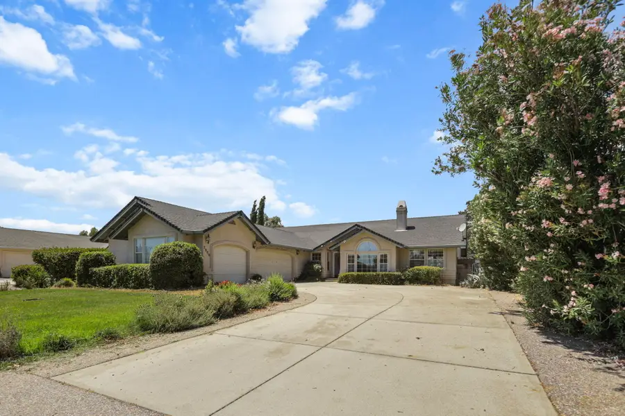 2668 Dawnridge Drive, Redding, CA 96001 - #2