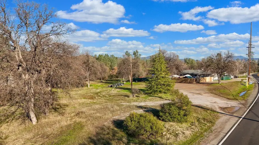 3550 Oasis Road, Redding, CA 96003 - #2