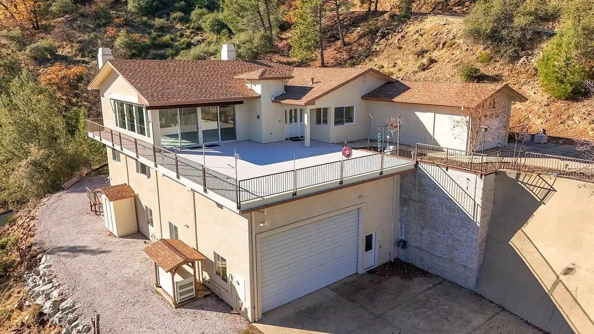 17833 Skyline Drive, Lakehead, CA 96051 - #1