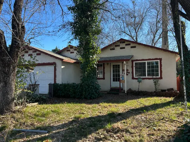 805 Christine Avenue, Redding, CA 96003 - Image #1