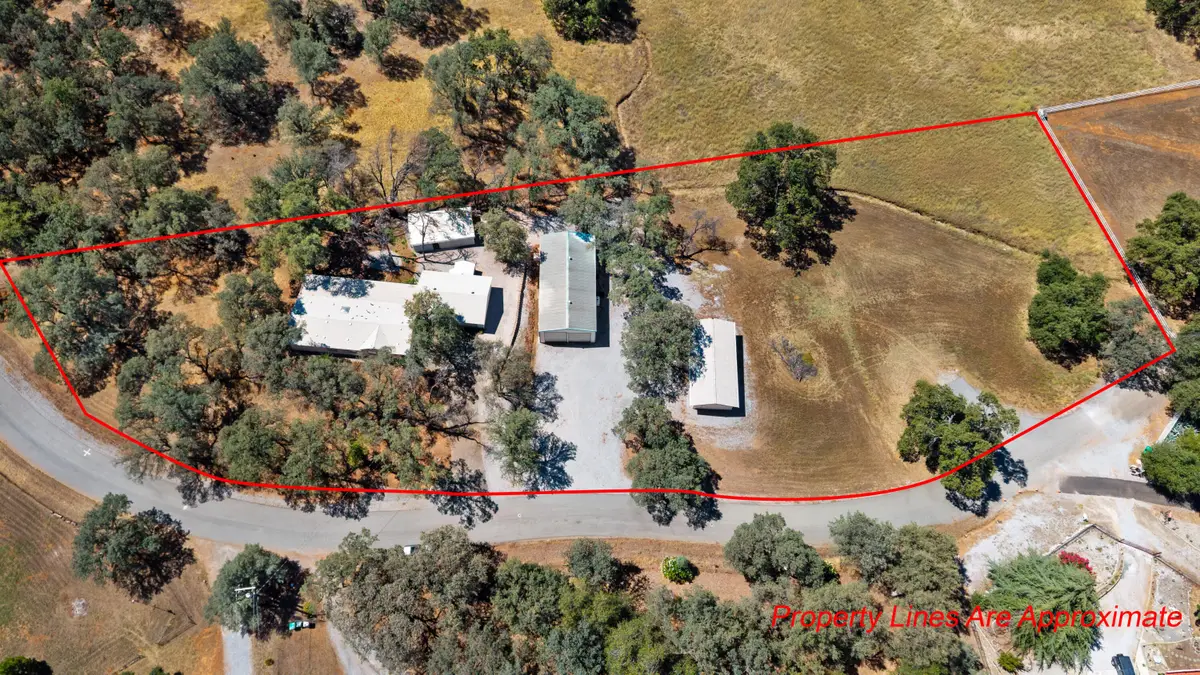 19331 Flintstone Avenue, Redding, CA 96003 - #1