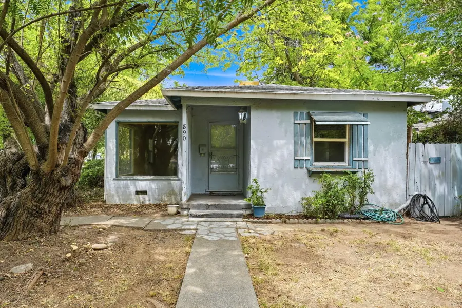 890 Lincoln Street, Redding, CA 96001 - #3
