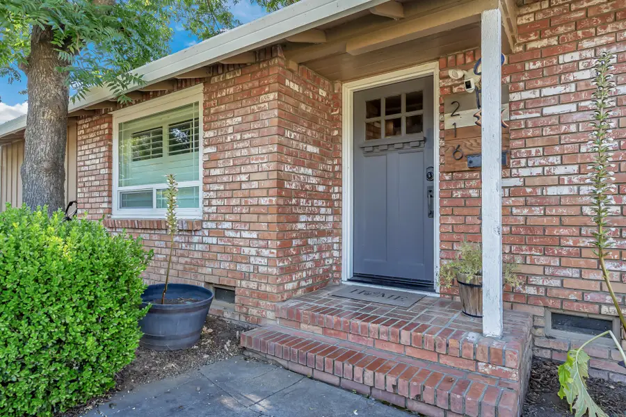 216 Treasure Drive, Red Bluff, CA 96080 - #2