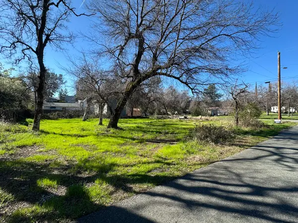 Sacramento Street, Shasta Lake, CA 96019