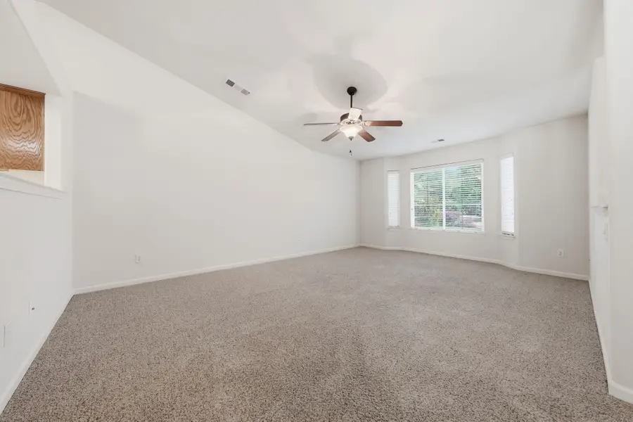 3918 Cambria Drive, Redding, CA 96002 - #3