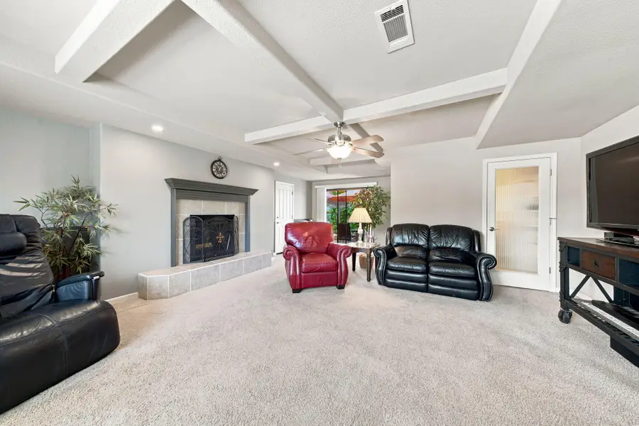 2814 Oakview Drive, Redding, CA 96002 - #3