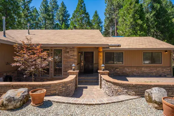 33594 Heron Way, Shingletown, CA 96088