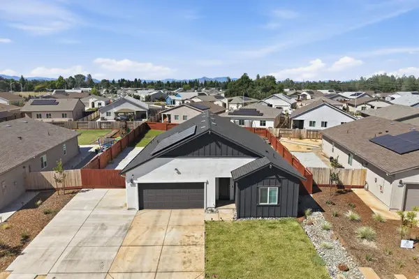 3040 Renault Court, Redding, CA 96002