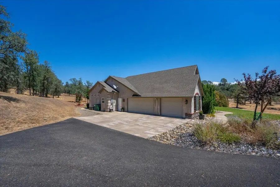 20700 Bernard Way, Redding, CA 96003 - #2